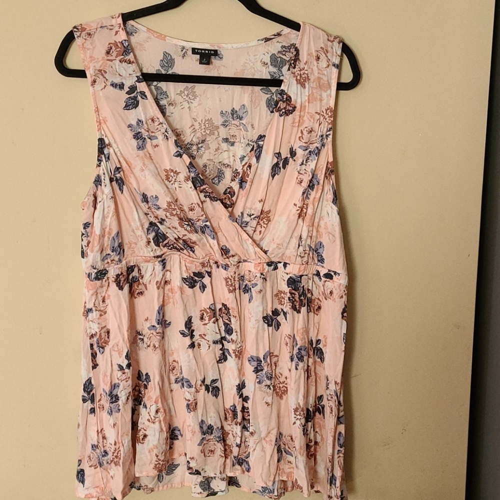 torrid Pink Floral Sleeveless V-Neck Tank
